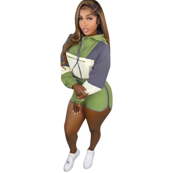 Making A Statement Short Set - Picture 2 of 5